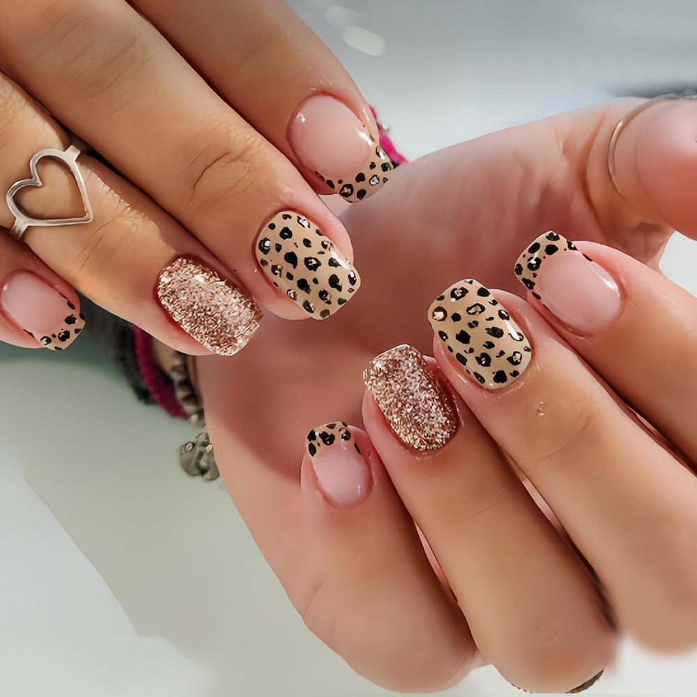 Nail Art Design - Unhas falsas longas e curtas para
